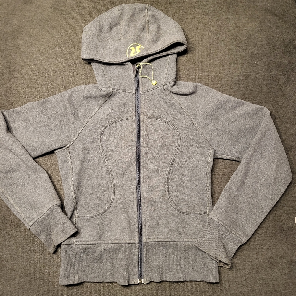 EUC Scuba Hoodie, size 2